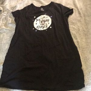 T-shirts/ nightgown